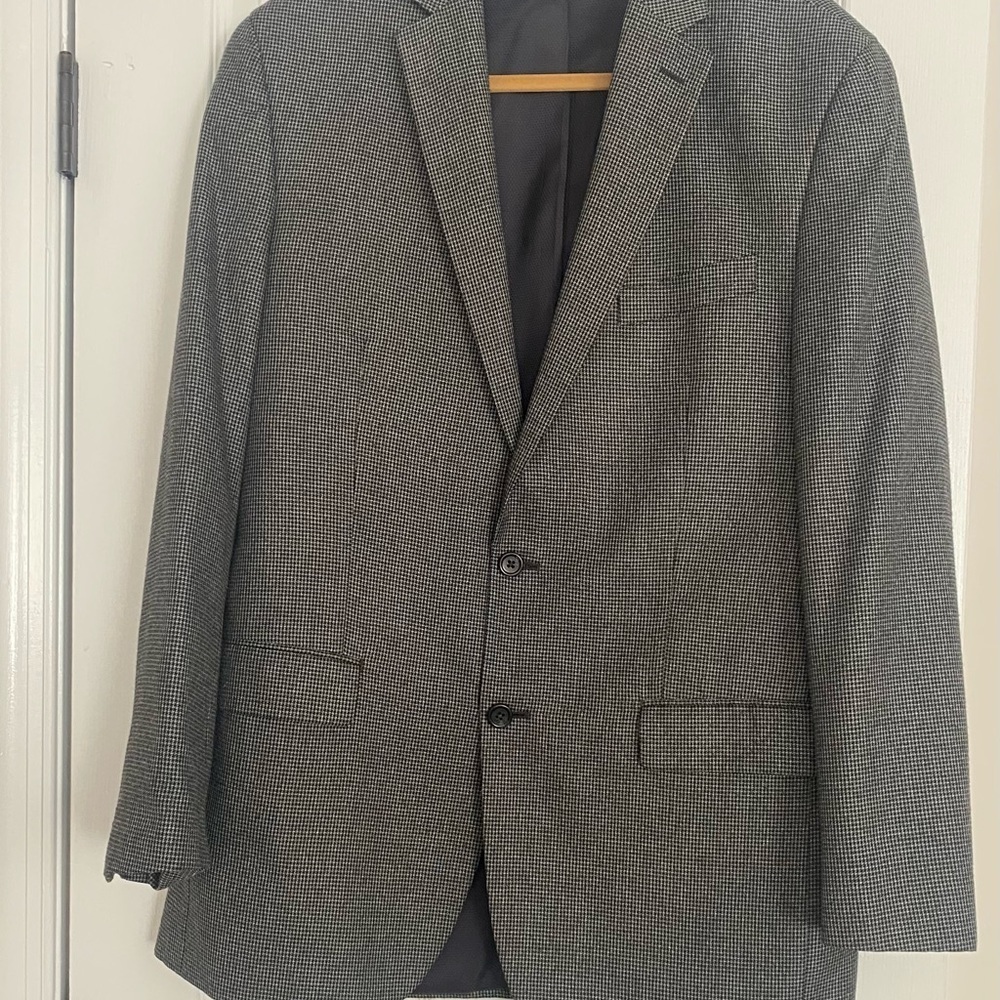 Michael Kors Men’s Classic Fit Black & Cream Houndstooth 2 Button Closure Sz 44L